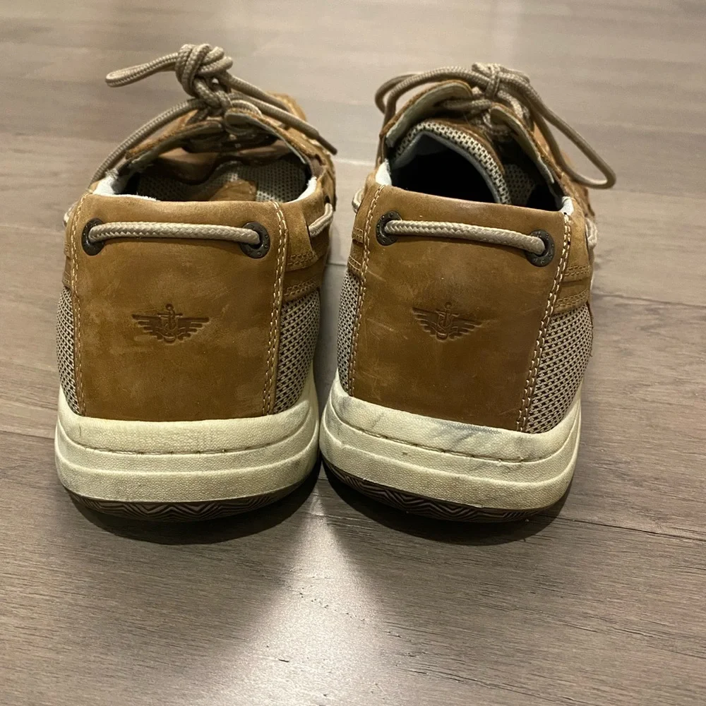 Men’s Dockers Brand Boat Shoes, Tan, size 12